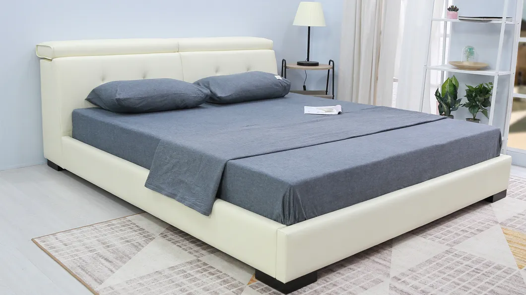 Factory Price Luxury Tufted Soft Bedroom Furniture